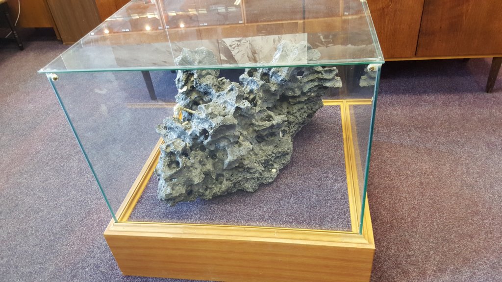 kamchatskyvolcanologymuseum4.jpg